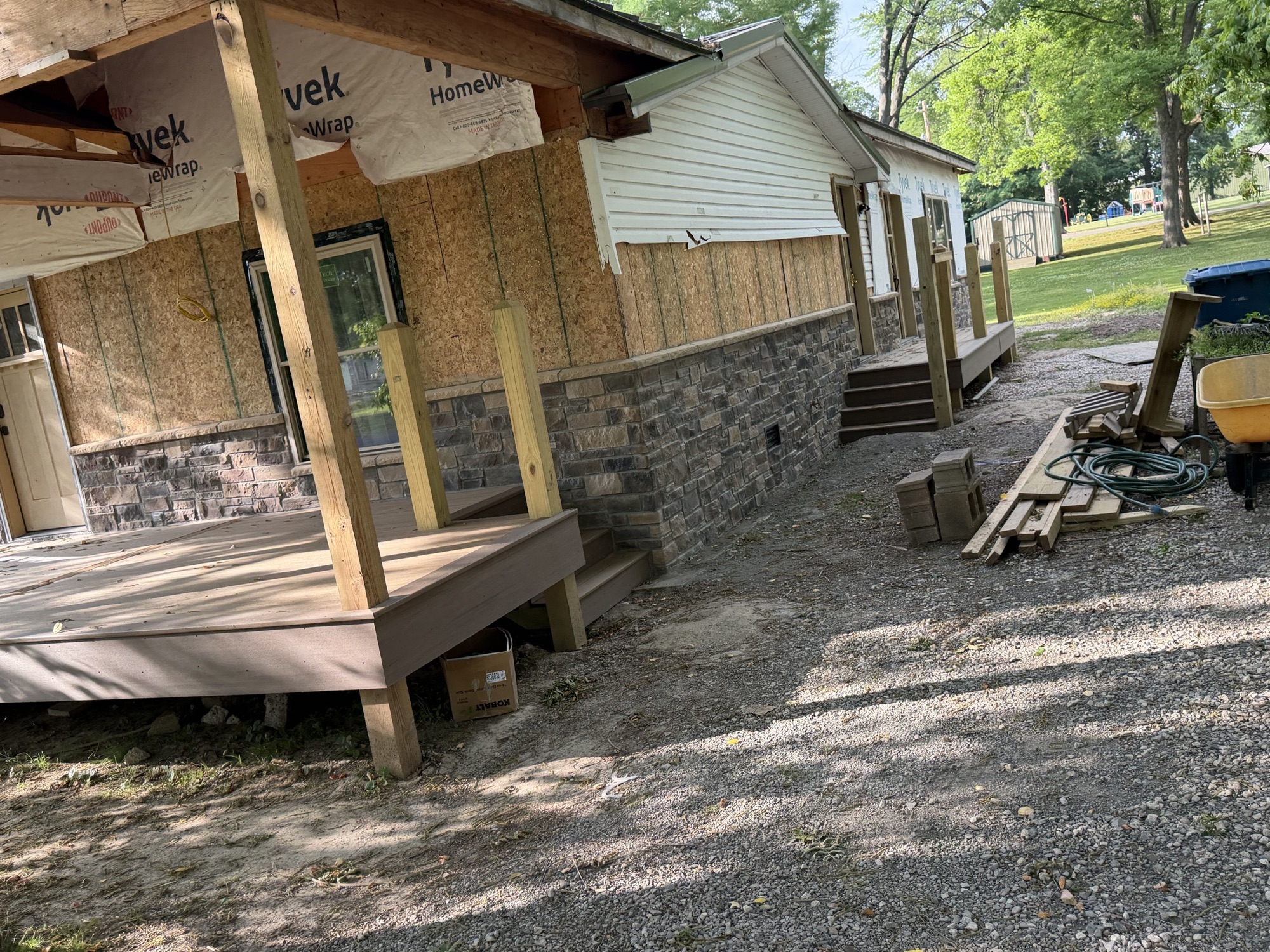 Golden Eagle Construction exterior siding and porch project